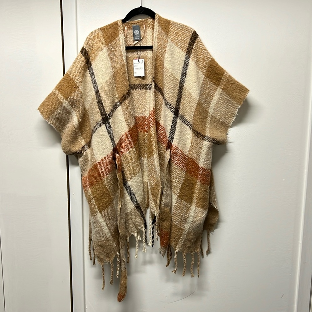 Short sleeve sweater wrap